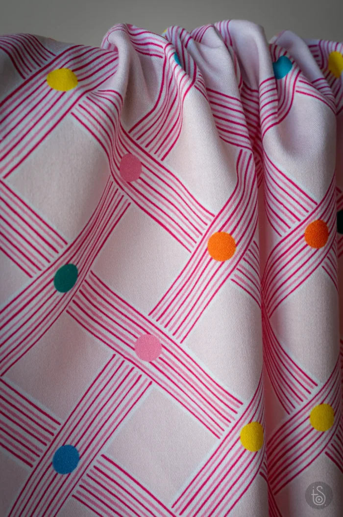 Tissu imprimé Gaufrette Confettis Fraise – Image 6
