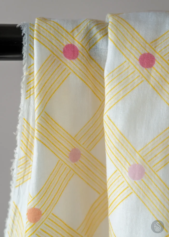 Tissu imprimé Gaufrette Confettis Vanille – Image 7