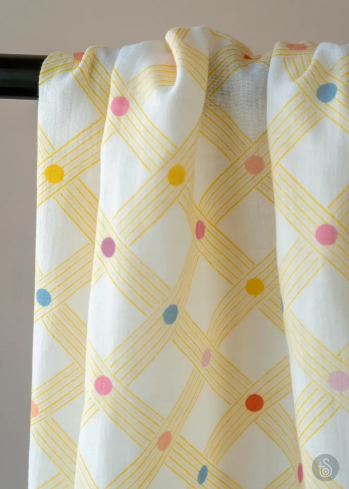 Tissu imprimé Gaufrette Confettis Vanille – Image 12