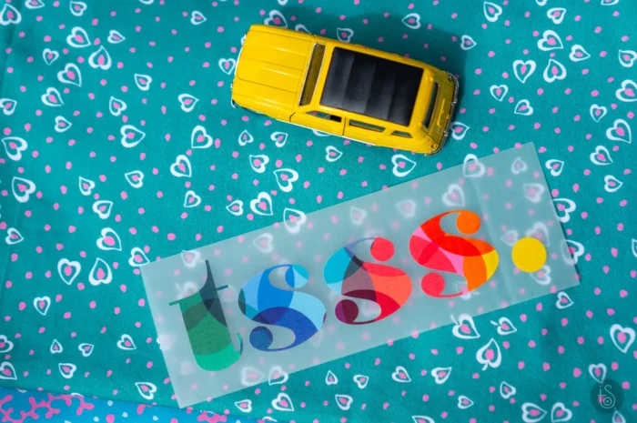 Transfert textile "Tsss." – Image 1