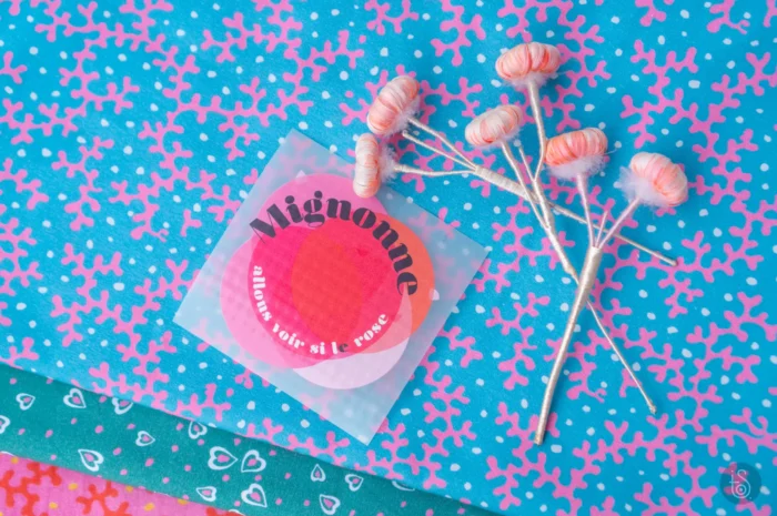 Transfert textile "Mignonne, allons voir si le rose" – Image 1