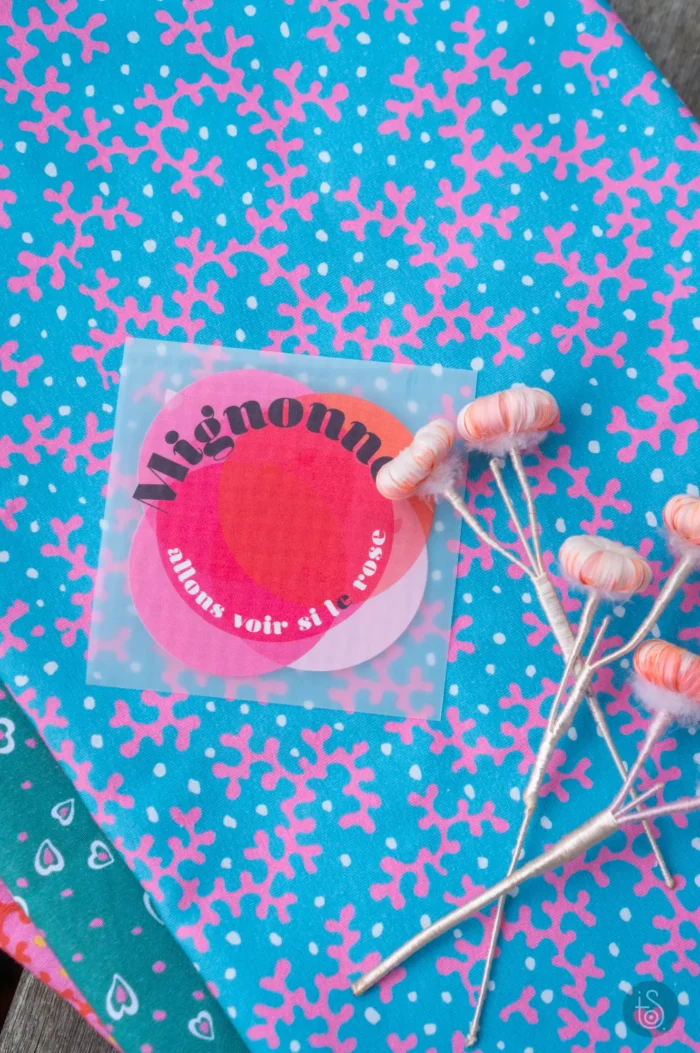 Transfert textile "Mignonne, allons voir si le rose" – Image 3